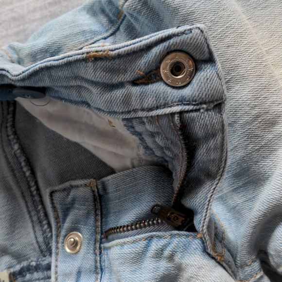 Cherokee Distressed Lacy Jeans - Picture 4 of 6